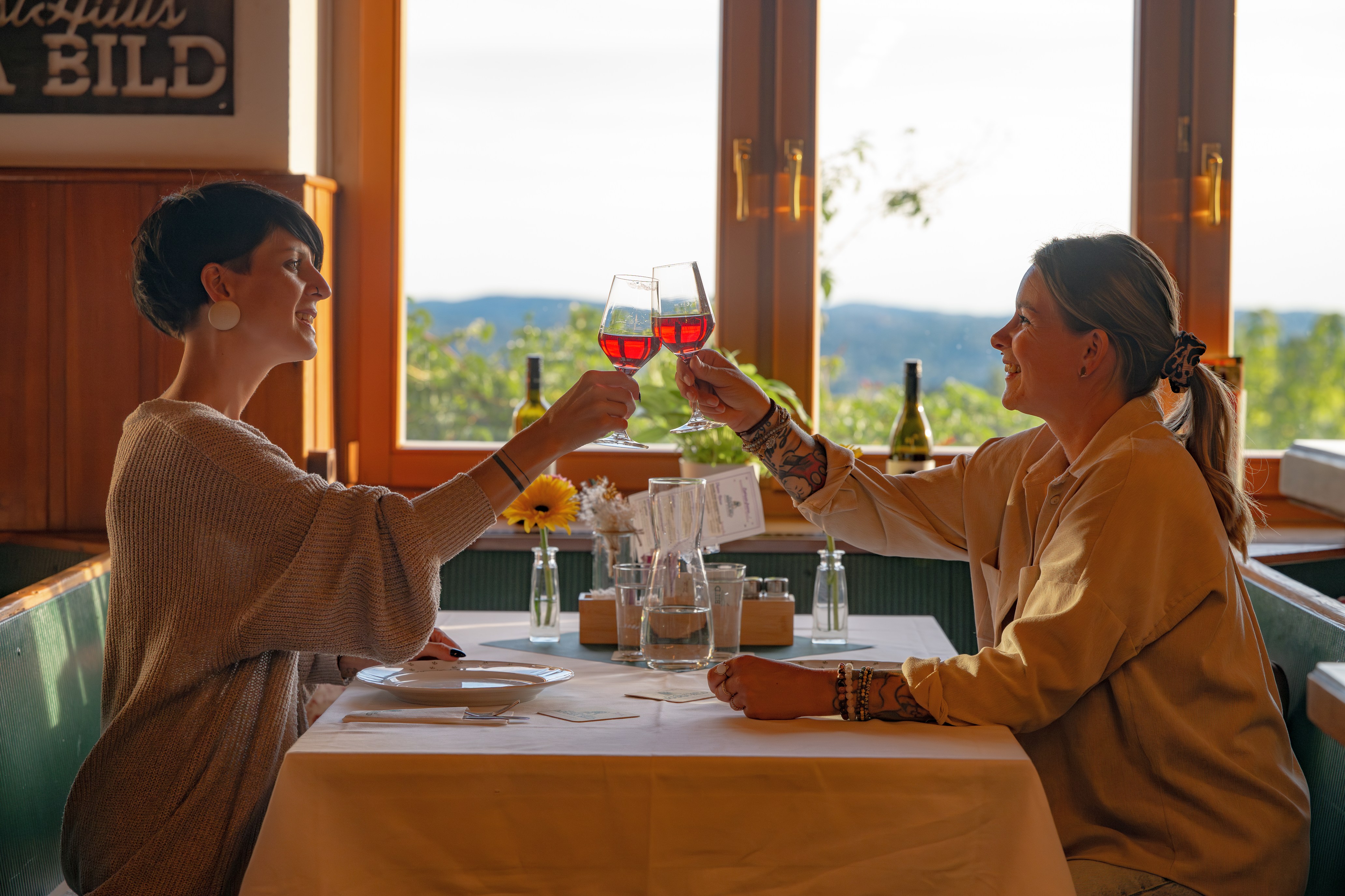 Gemütliche Atmosphäre im urigen Gasthaus….