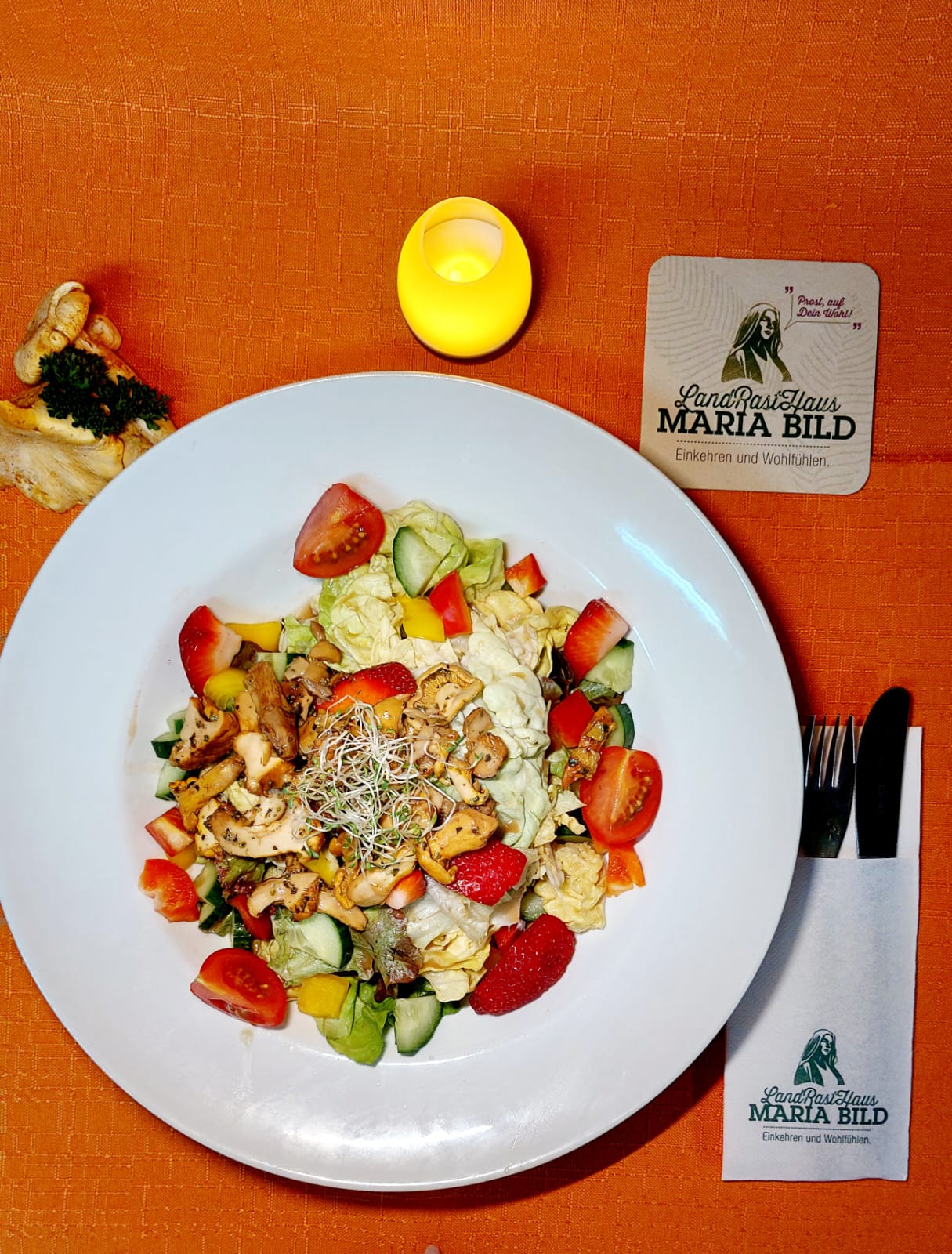 Landlsalat mit Eierschwammerl