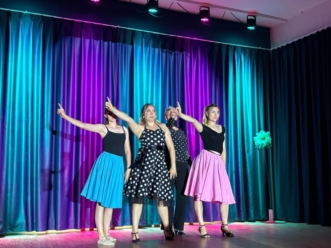 Performance & Kulinarik im LandRastHaus Maria Bild – 4-Gang-Menü mit Tanzdarbietungen des Tanzvereins Sidestep